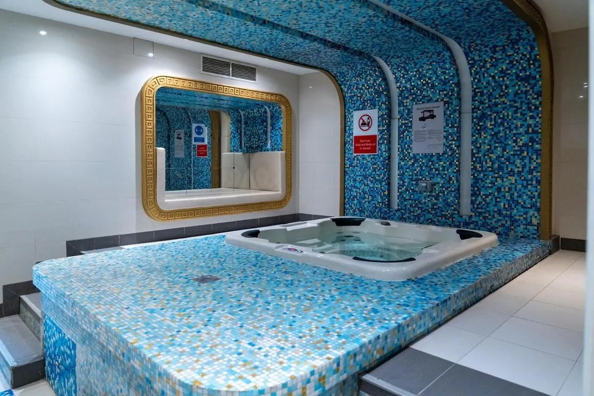 Central Business Bay By Stayinhomes - 10 Mins Burj Khalifa - 1Bed - Parking - Pool - Gym Dubái 0*,