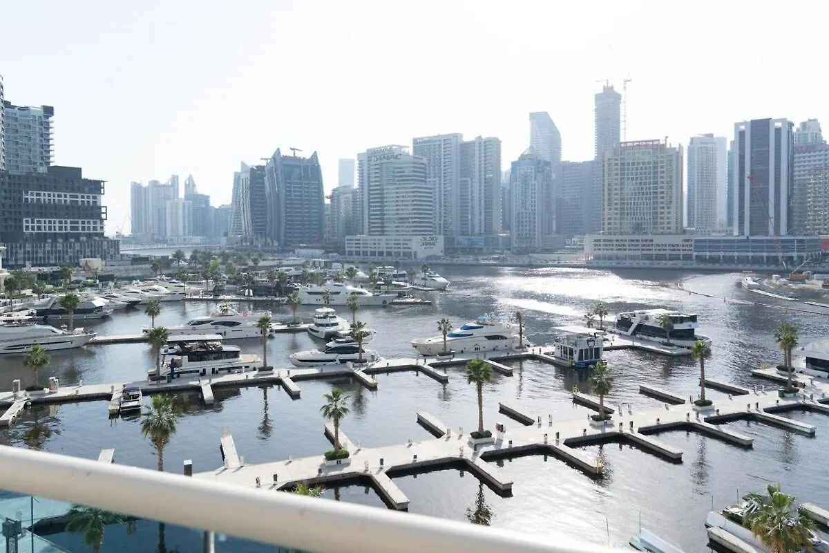 Central Business Bay By Stayinhomes - 10 Mins Burj Khalifa - 1Bed - Parking - Pool - Gym Dubai Apartment