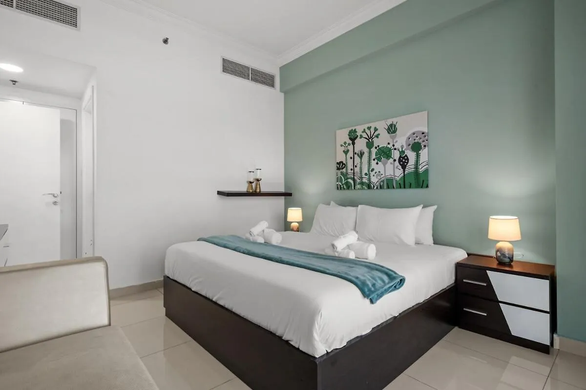 Central Business Bay By Stayinhomes - 10 Mins Burj Khalifa - 1Bed - Parking - Pool - Gym Dubai